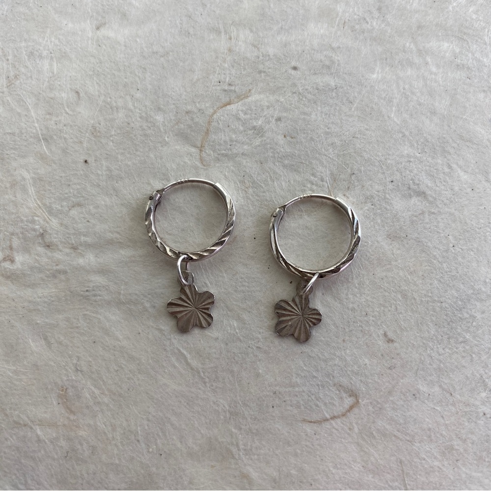 Diamond cut 925 sterling silver hoops - SOLD